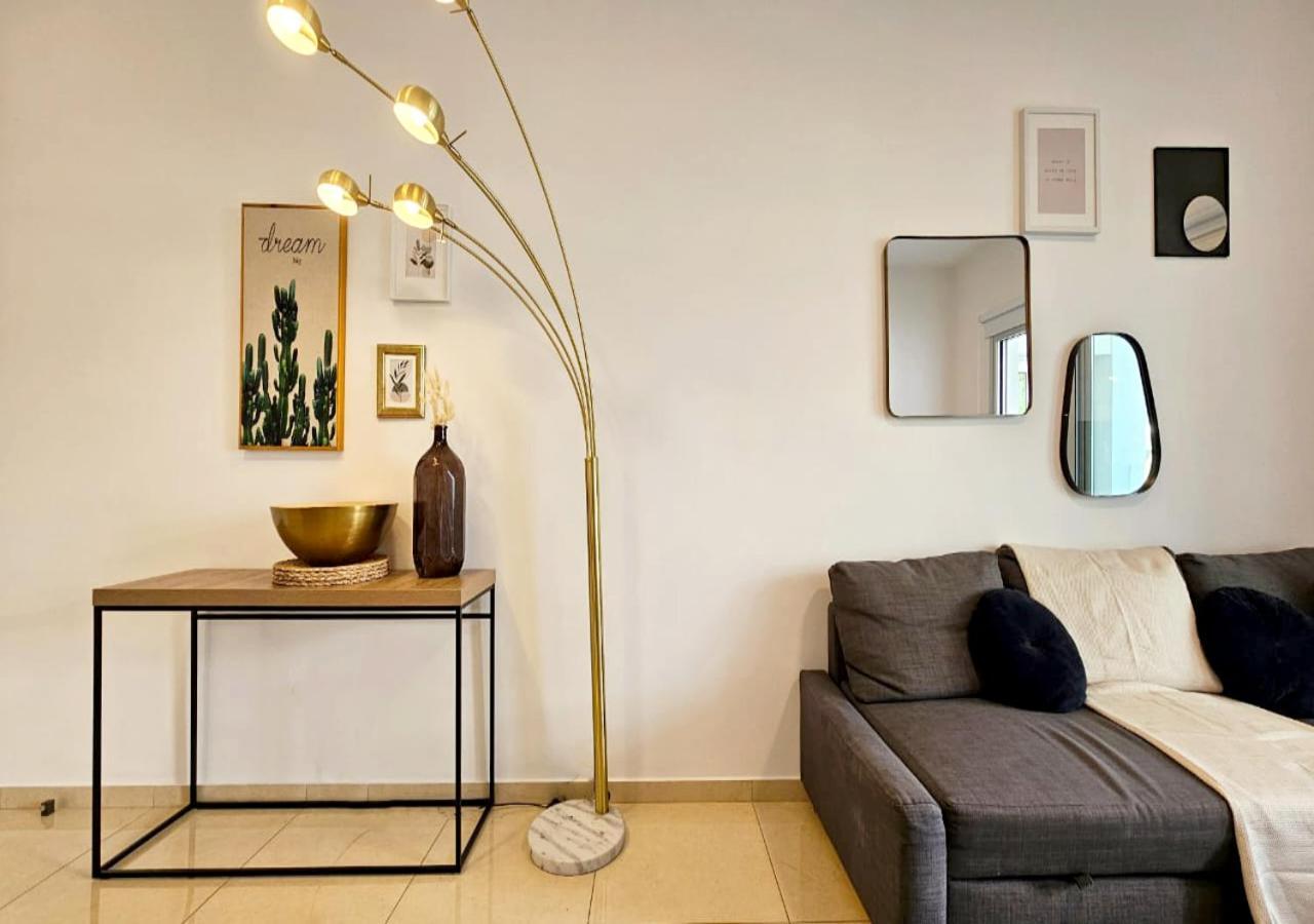 Phaedrus Living: City Centre Luxury Flat Esperidon 201 ニコシア エクステリア 写真