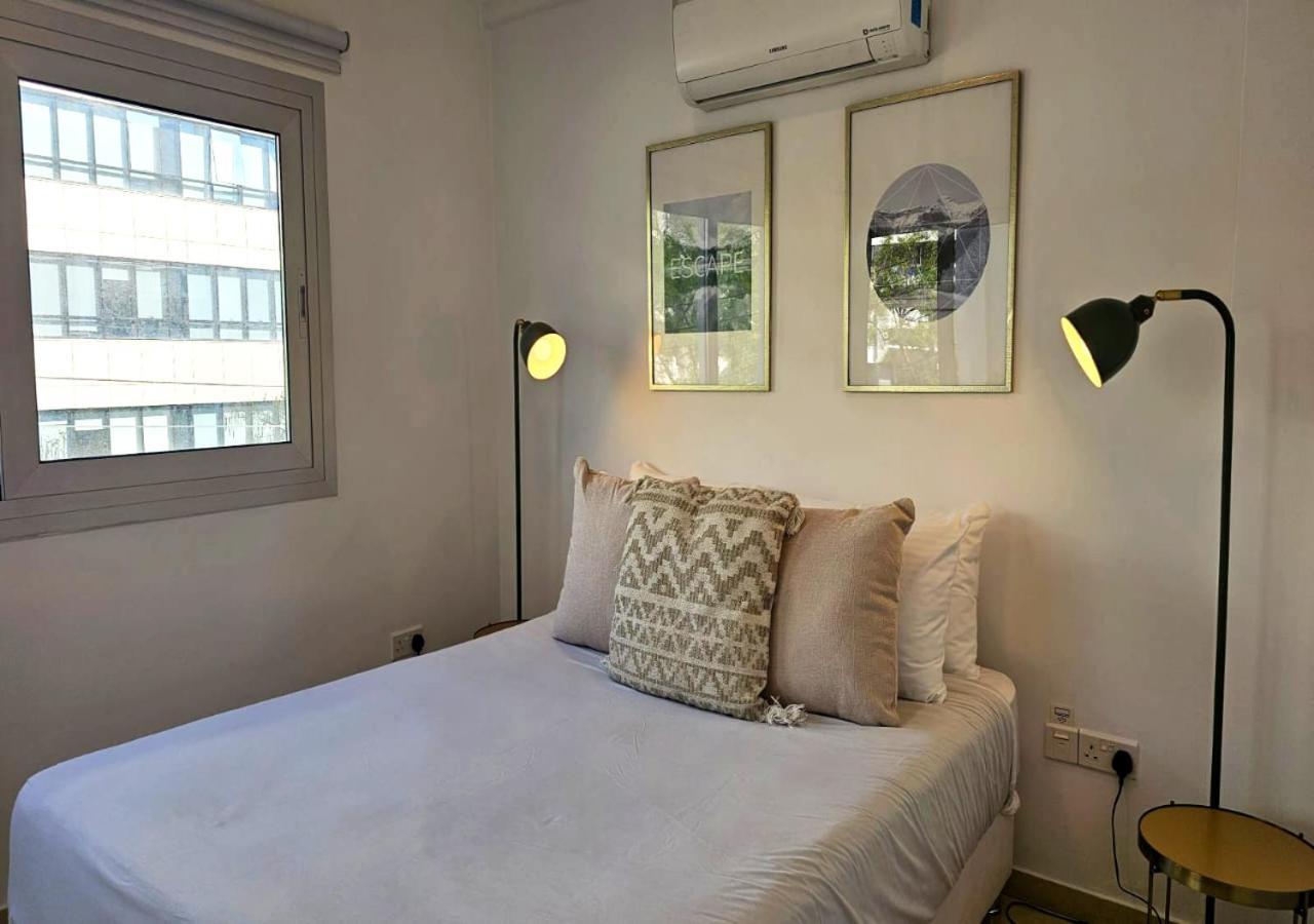 Phaedrus Living: City Centre Luxury Flat Esperidon 201 ニコシア エクステリア 写真